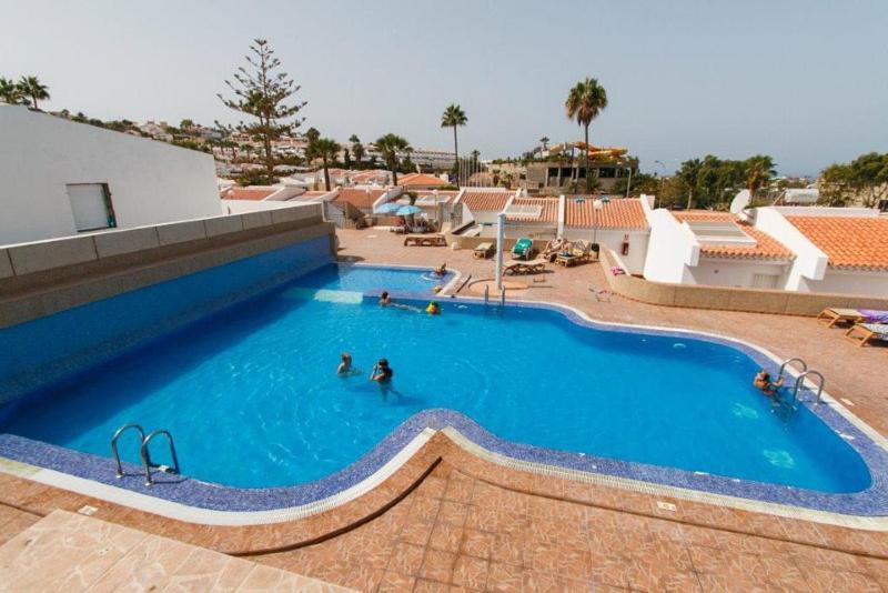 100 Island Village Julia Costa Adeje  Exteriör bild